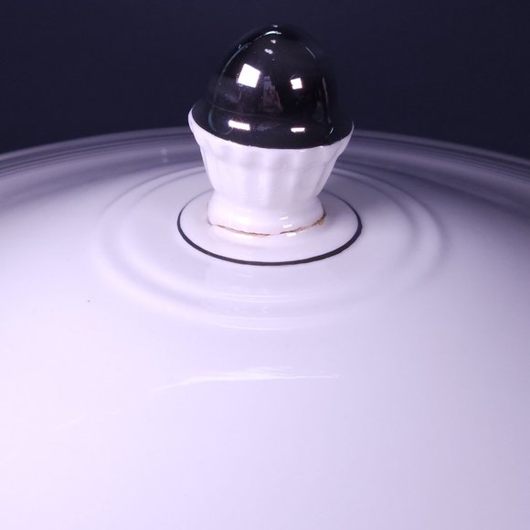 Vintage Homer Laughlin Eggshell Nautilus USA F40N5 Serving Dish with Lid - Picture 5 of 6